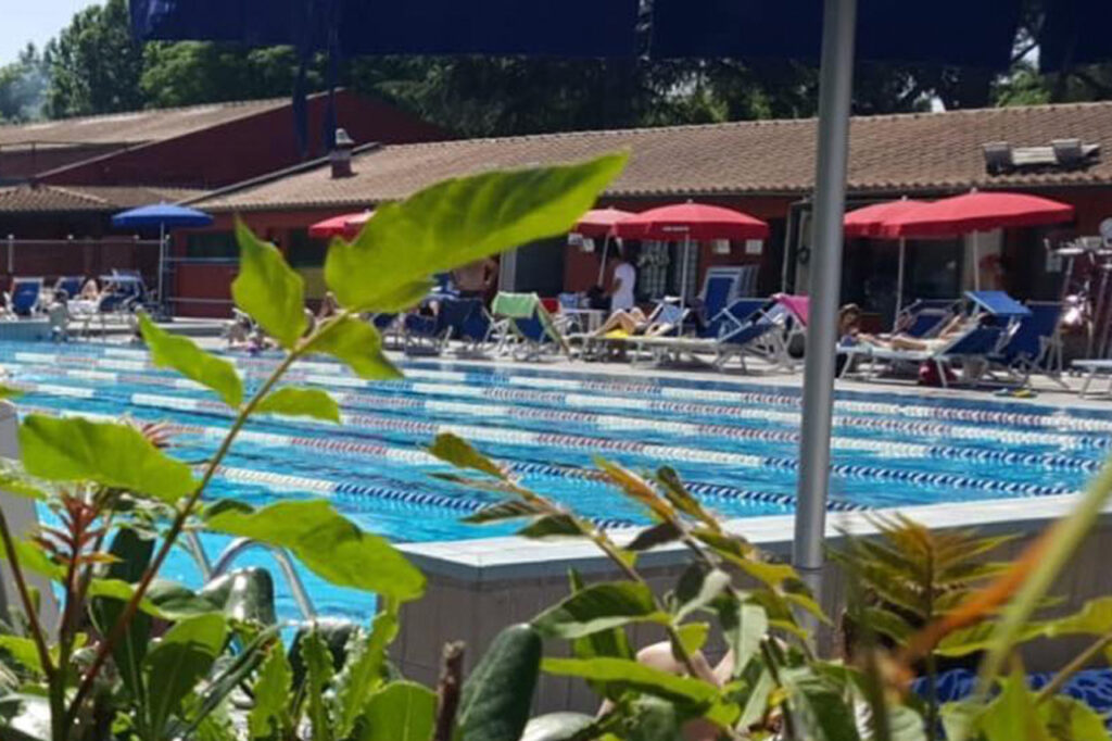 piscina estiva pietralata